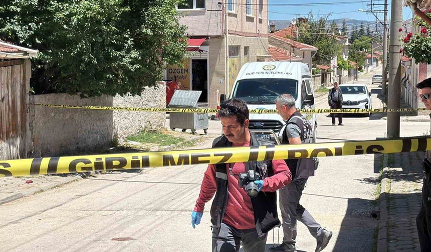 Geri ger gelen aracın çarptığı kadın hayatını kaybetti