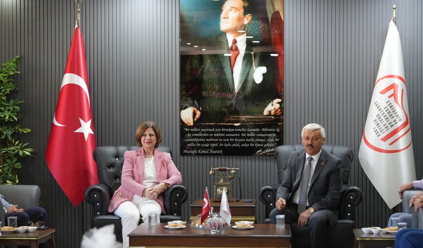 Başkan Ünlüce'den Adnan Karamanlı'ya Tebrik Ziyareti