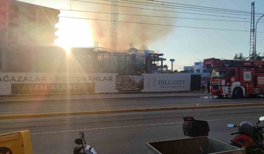 Eskişehir'de inşaatta çıkan yangın kontrol altına alındı