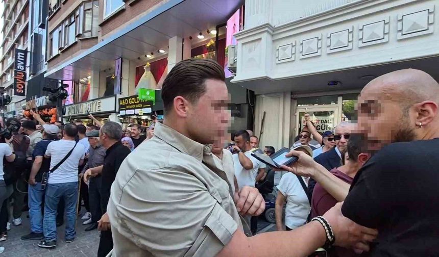 Özgür Özel'in Eskişehir programında koruma krizi: Aynı koruma yine basını hedef aldı