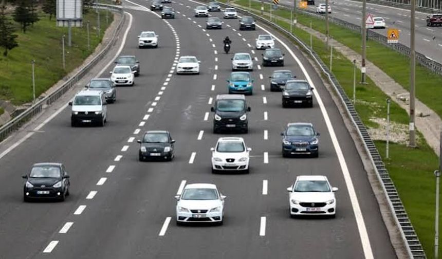 Eskişehir'de araç sayısı her ay binlerce artıyor