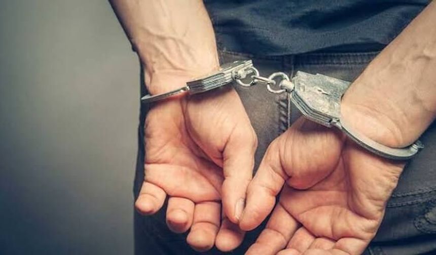 Eskişehir'de şehit Ömer Halisdemir'e 'Kim o' diyen 2 kişi gözaltına alındı