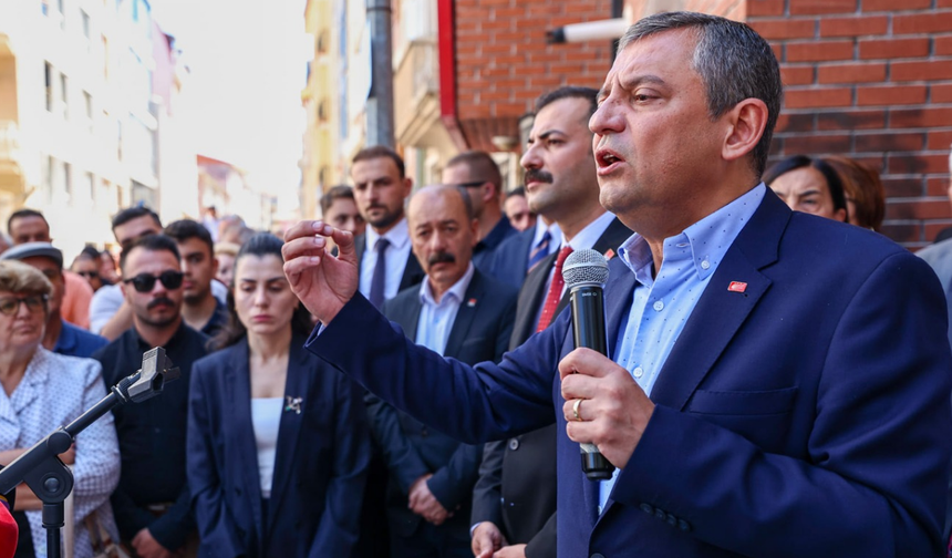 Özgür Özel CHP'den İstifa Etti