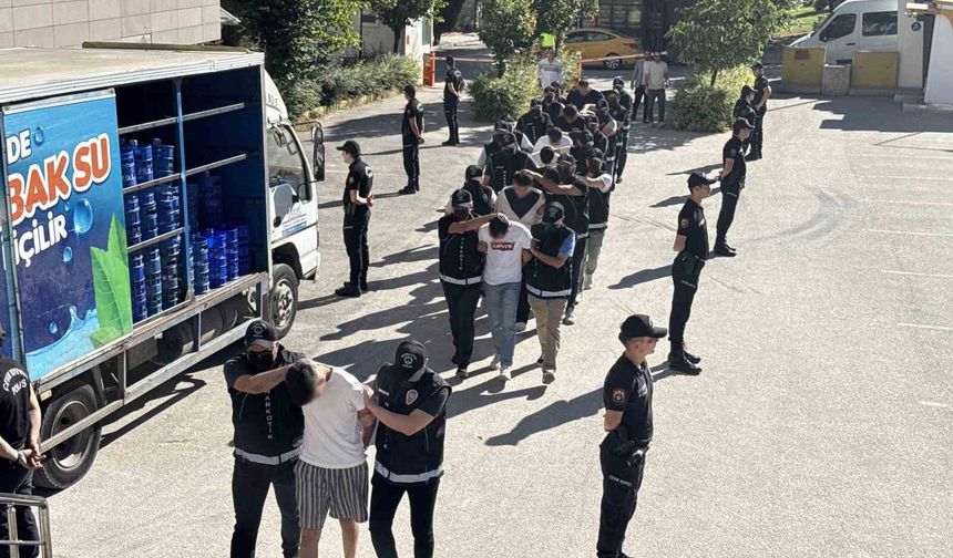Daireden kaçırılan uyuşturucu sonrasında yapılan operasyonda 147 bin hap ele geçirildi, 9 şüpheli yakalandı