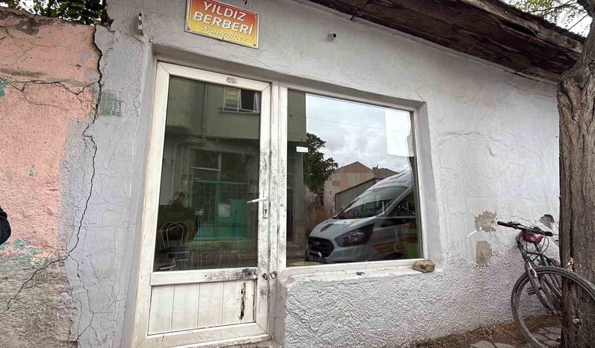 Eskişehir'de berber dükkanını kundaklama girişimi
