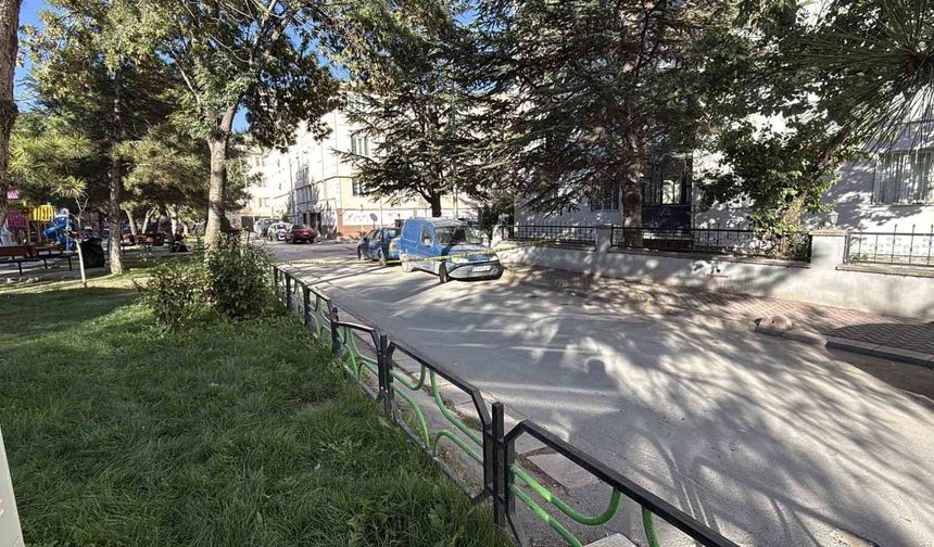 Eskişehir'de 'yan bakma' kavgasında 3 kişi yaralandı