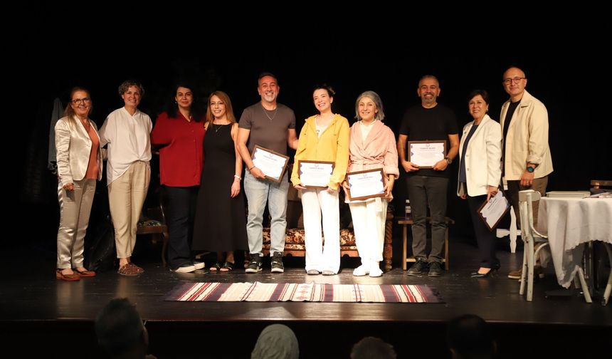 “Demans Pratiği” İle Alzheimer’a Sanatla Dikkat Çekildi