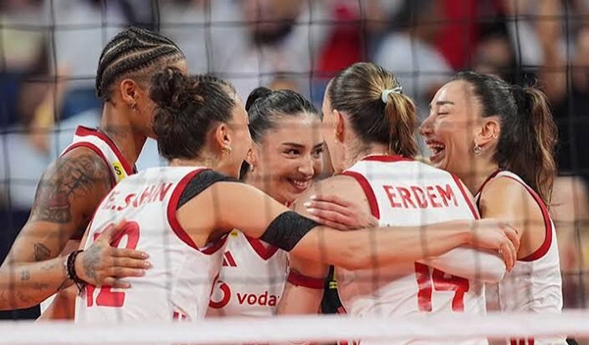 Milletvekili Hatipoğlu, Filenin Sultanları'nı tebrik etti