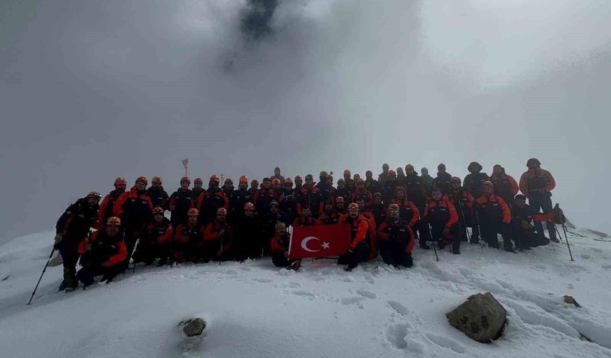 Eskişehir AFAD ekipleri, Doğada Arama Kurtarma Tematik Kampı'na katıldı