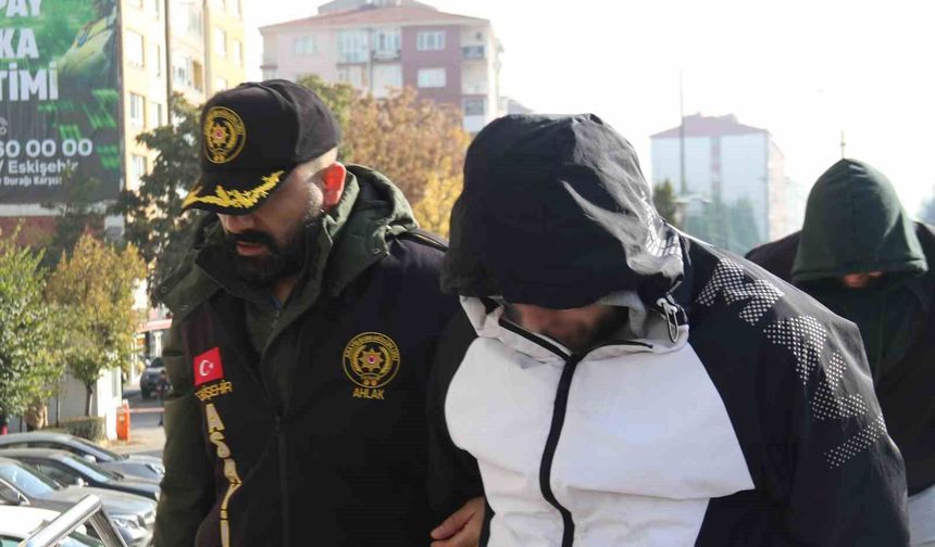 Eskişehir merkezli fuhuş operasyonunda 18 şüpheli tutuklandı