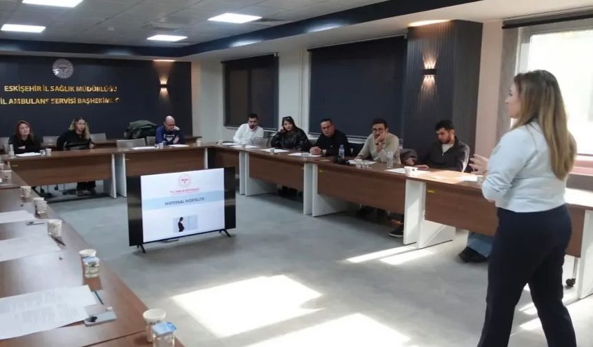 Eskişehir'de sağlık personeline 'Obstetrik Aciller Eğitimi' verildi