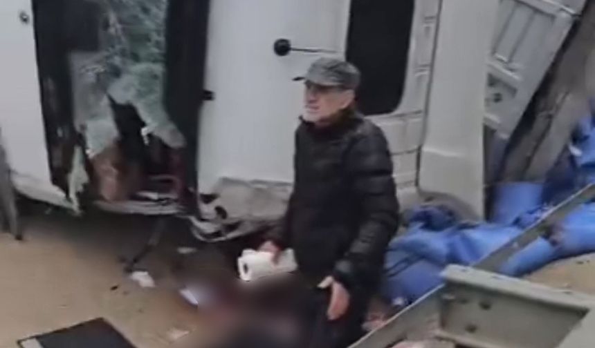 Kontrolden çıkan tırın şoförü ağır yaralandı