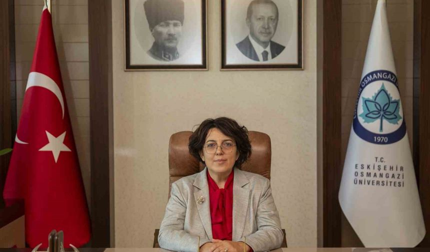 Rektör Gümüşsoy'dan 29 Ekim Cumhuriyet Bayramı mesajı