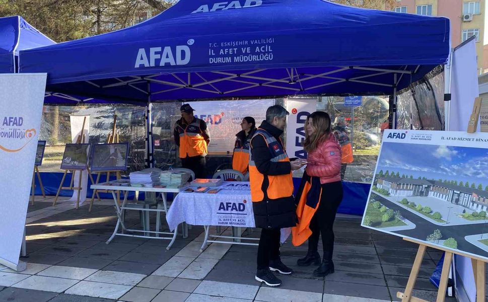 AFAD'ın 16'ncı kuruluş yıl dönümü Eskişehir'de düzenlenen programla kutlandı