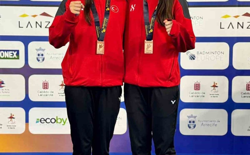 Eskişehirli milli sporcu ikizlerden Avrupa'da önemli başarı