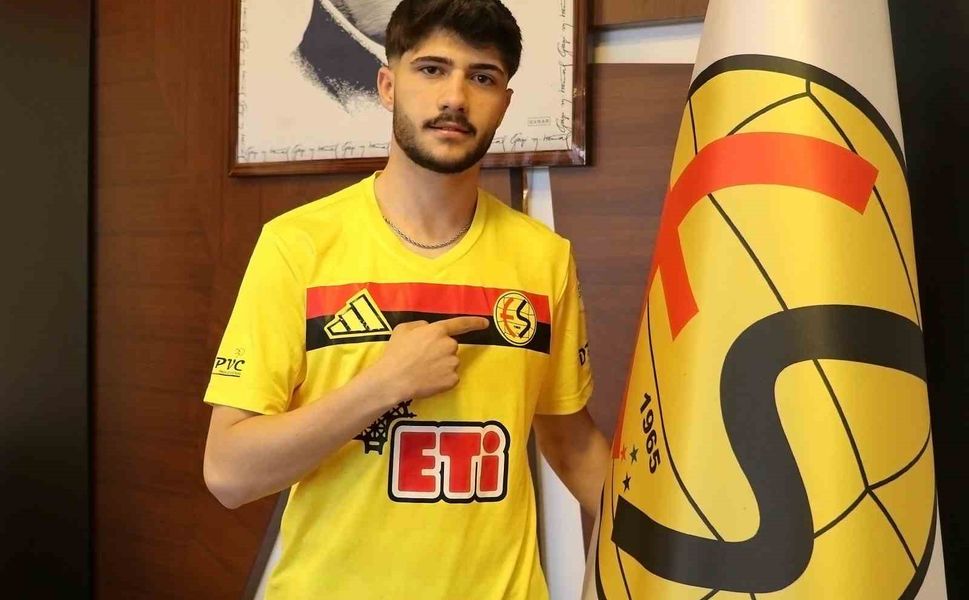 Eskişehirspor'dan orta sahaya takviye