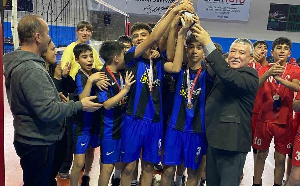 'Okul Sporları Voleybol Yıldız Erkekler' müsabakaları sonuçlandı