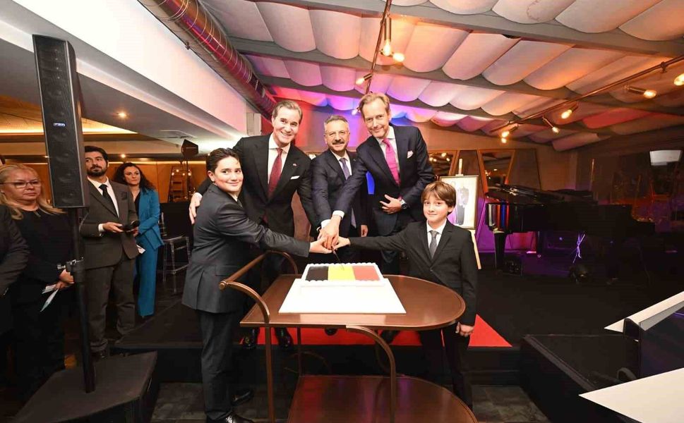 Vali Aksoy: 'Yeni konsolosluğun açılmasıyla Eskişehir, 12 fahri konsolosluğa sahip oldu'