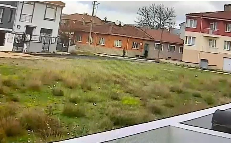 Yaşlı 2 vatandaşı darp edip altın bileziği çalan şahıs tutuklandı