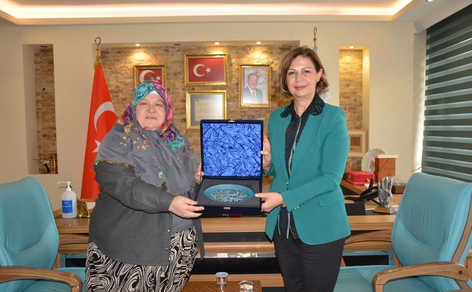 Zeynep Başkan Büyükşehir Belediye Başkanı Ünlüce'yi Misafir etti