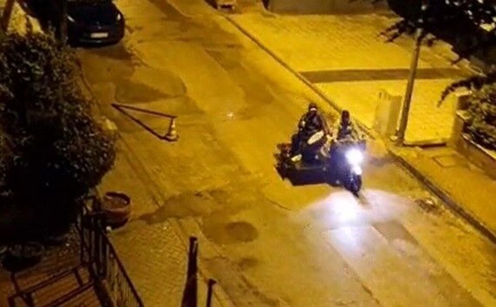 Bu da 'mobil' davulcu