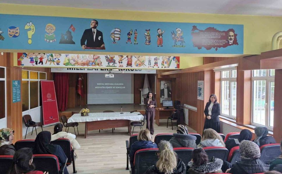 Eskişehir'de 'Bilge aile' projesiyle veliler bilinçleniyor