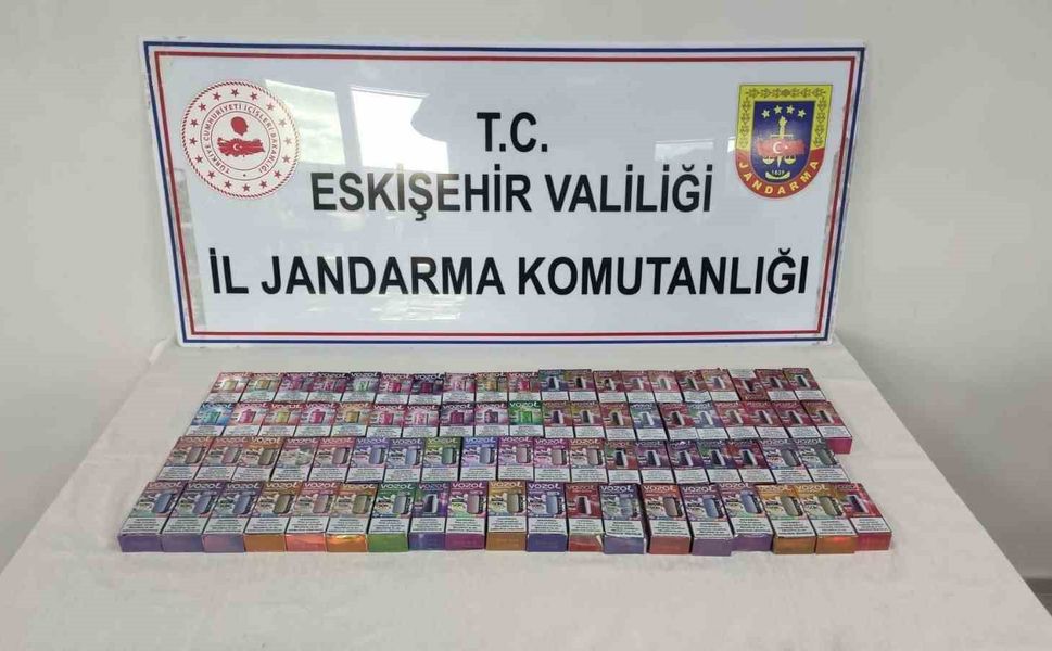 Faturasız elektronik sigara ve parfüm satışına yönelik operasyon