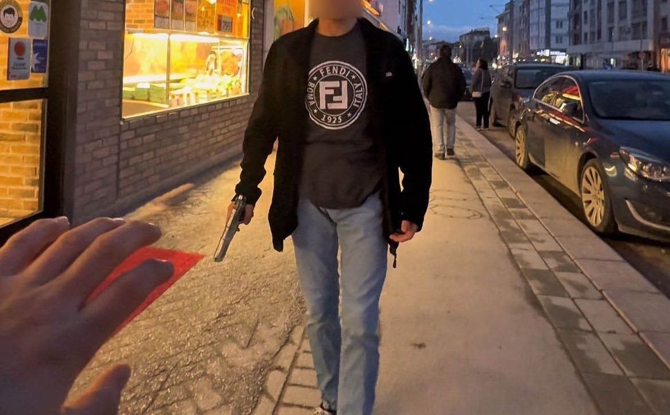 Fotoğrafçıya oyuncak silah çeken şahsa bin 764 TL ceza