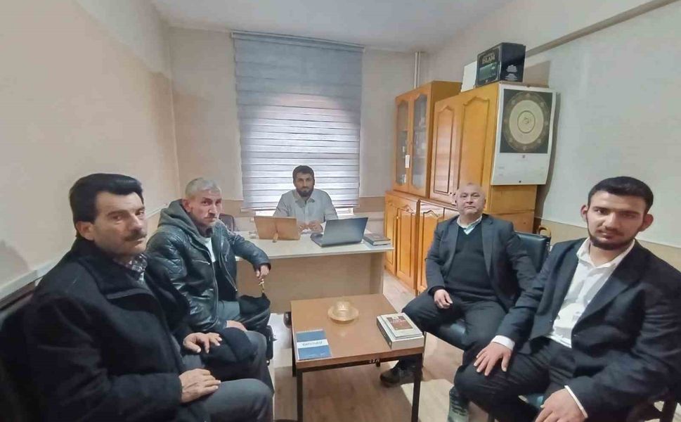 Seyitgazi'de din görevlilerinden 'Kitap Oku-Yorum' buluşması