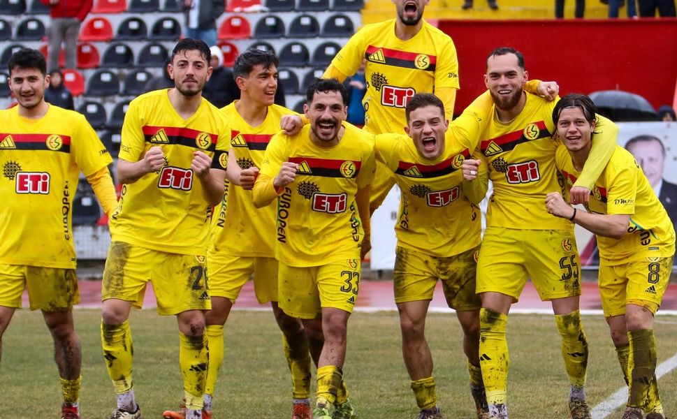 ES-ES'in Keyfi 4 Dörtlük