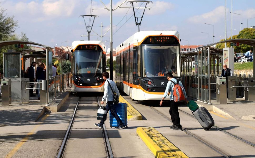 Bakım çalışmaları nedeniyle gece tramvay seferlerine ara veriliyor