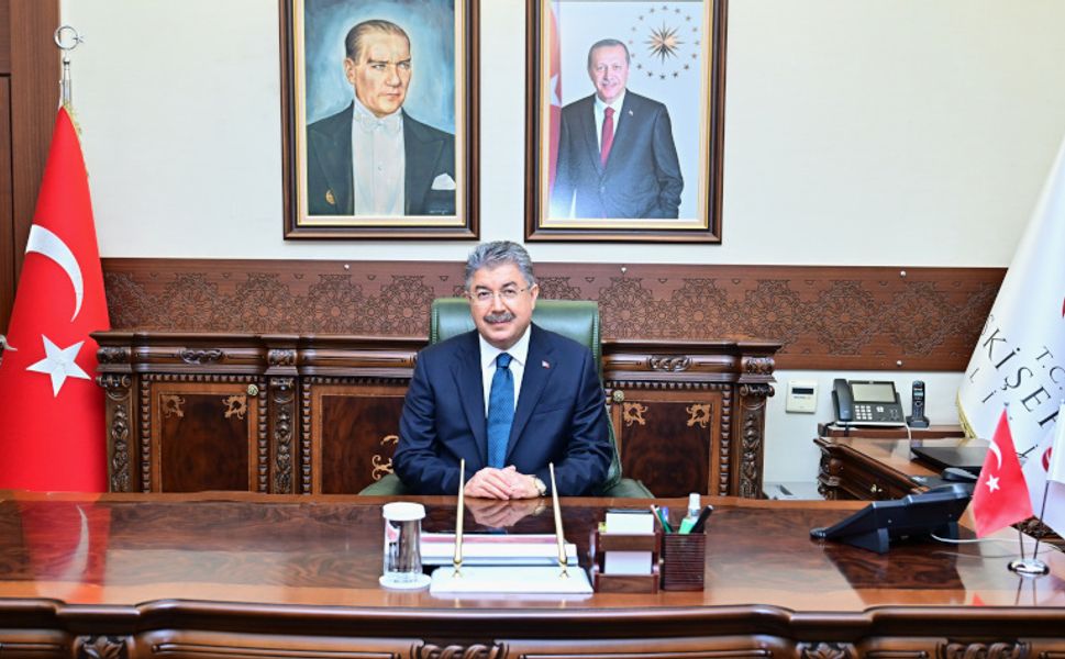 Vali Erdinç Yılmaz'dan ES-ES'e Moral Desteği