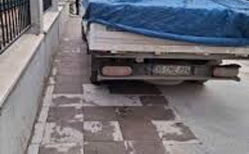 Zabıta ile vatandaş arasındaki hatalı park tartışması polis merkezinde bitti