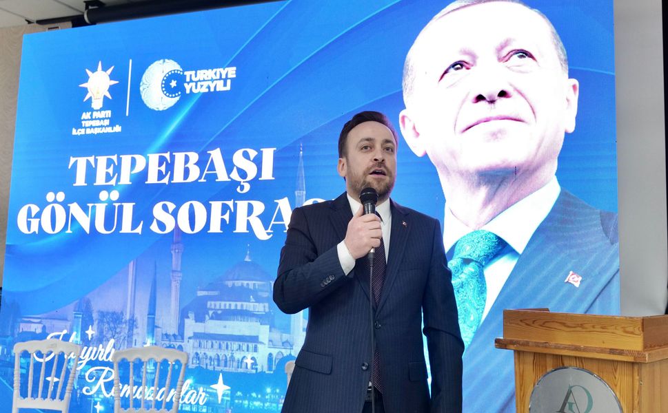 AK Parti Tepebaşı Gönül Sofrasında Buluştu