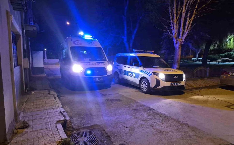 Alkollü genç ortalığı birbirine kattı