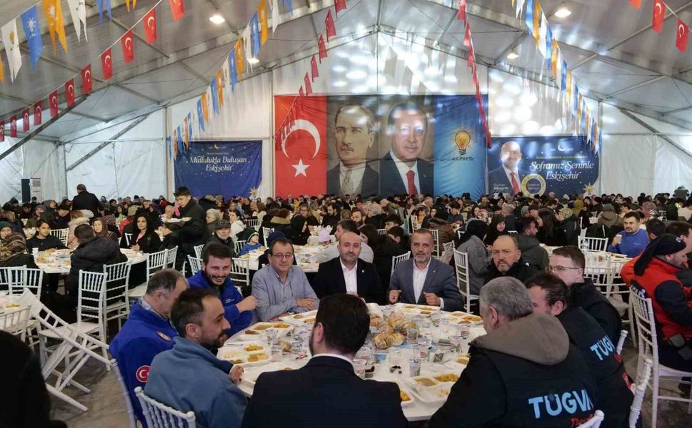 Arama kurtarma ekipleri iftar çadırında ağırlandı