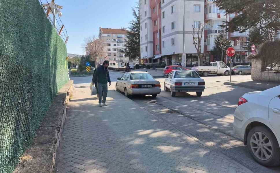 Basılı kalan otomobil kornası pazar günü vatandaşların kabusu oldu