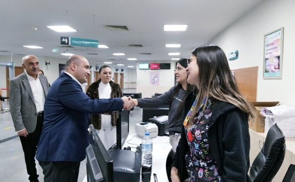 Başkan Albayrak, sağlık çalışanları ile bir araya geldi