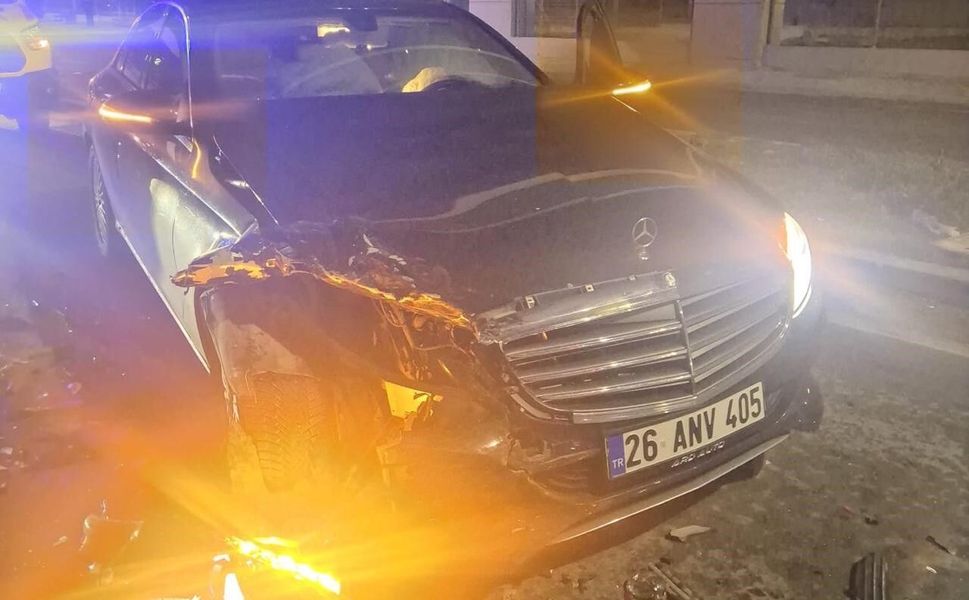 Eskişehir-Kütahya yolunda kaza: 3 yaralı