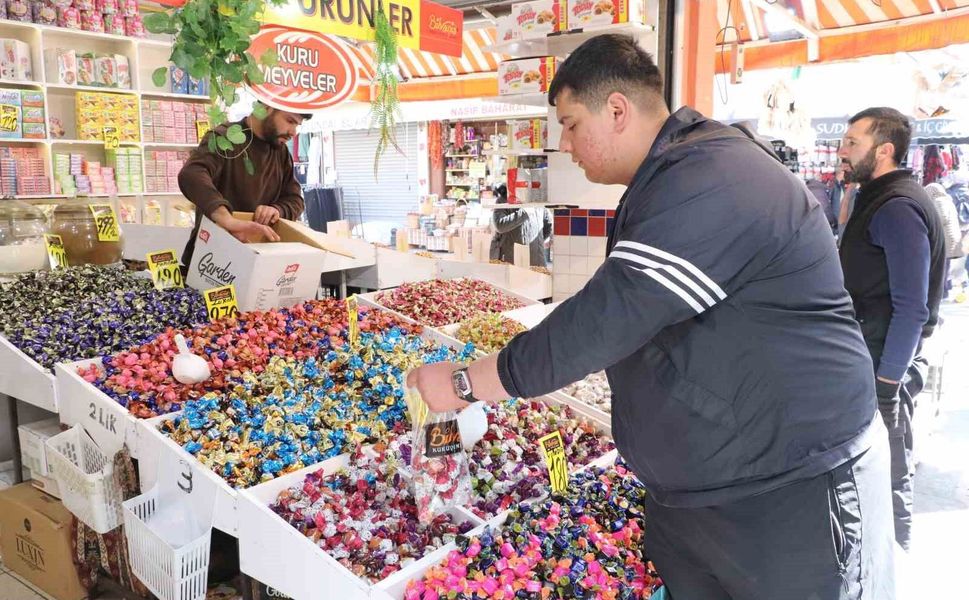 Eskişehir'de çarşısında bayram hareketliliği