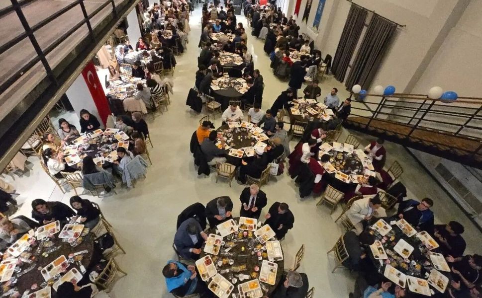 Eskişehir'de lise ve üniversite öğrencilerine yönelik iftar programı düzenlendi