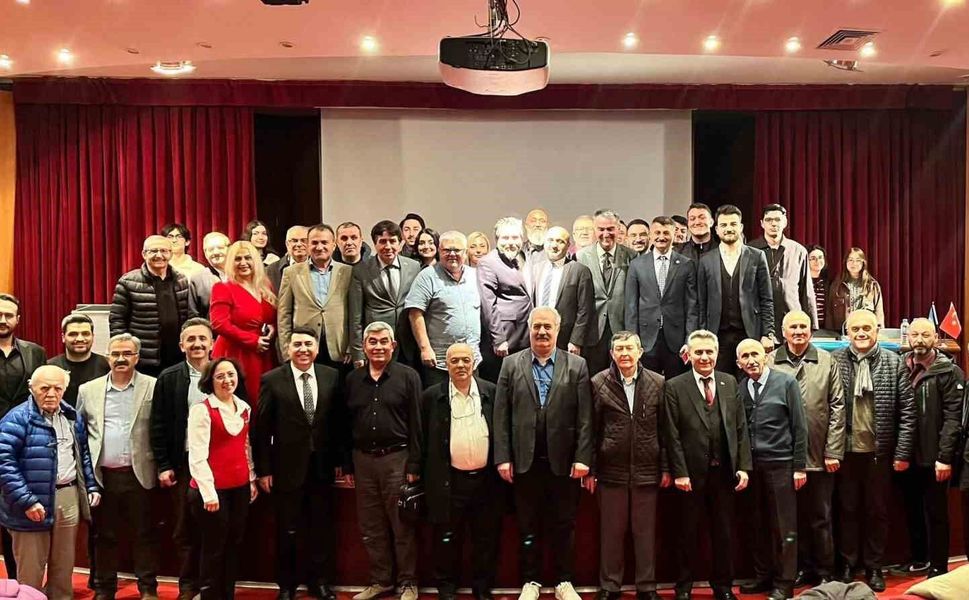 Hoca Ahmet Yesevi'nin 'Türk Devlet Geleneği'ndeki Rolü' adlı panel yoğun ilgi gördü