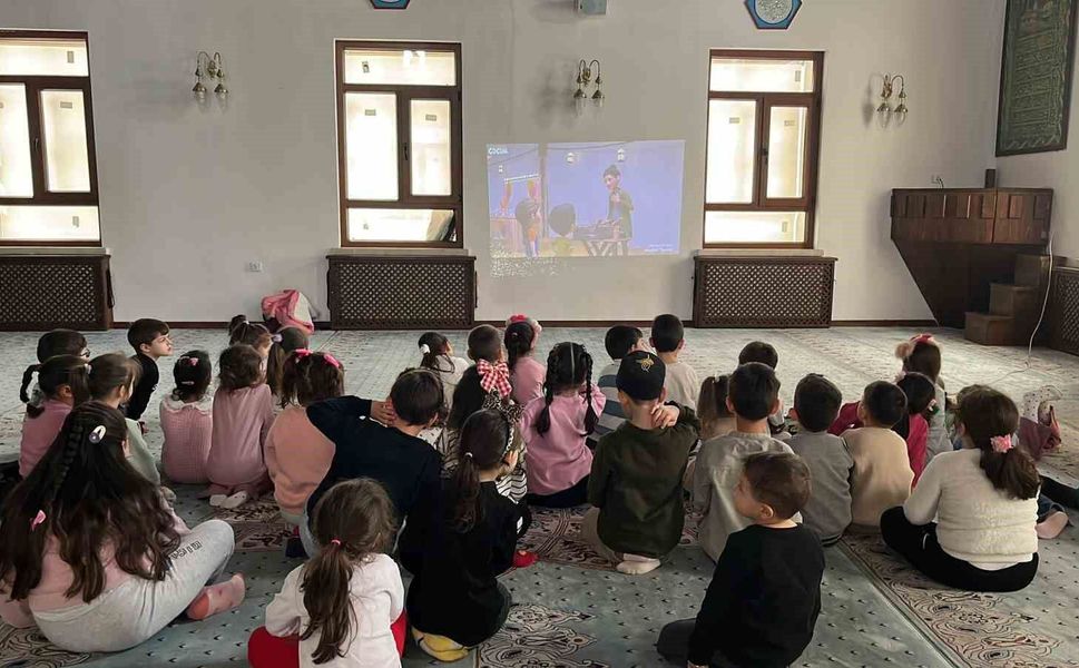 Seyitgazi'de 'Cami-Çocuk Buluşması' coşkusu