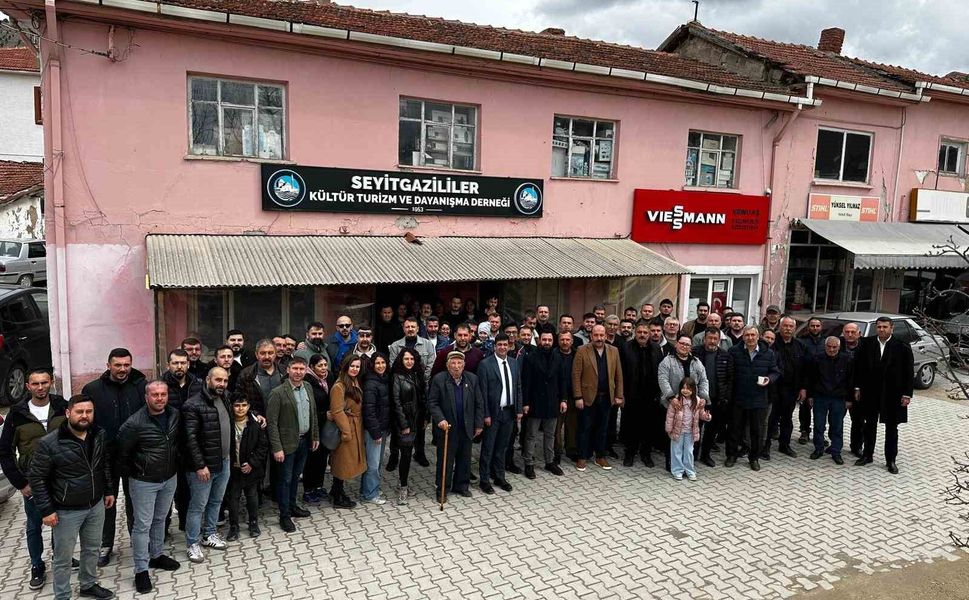 Seyitgazi'de genel kurul heyecanı