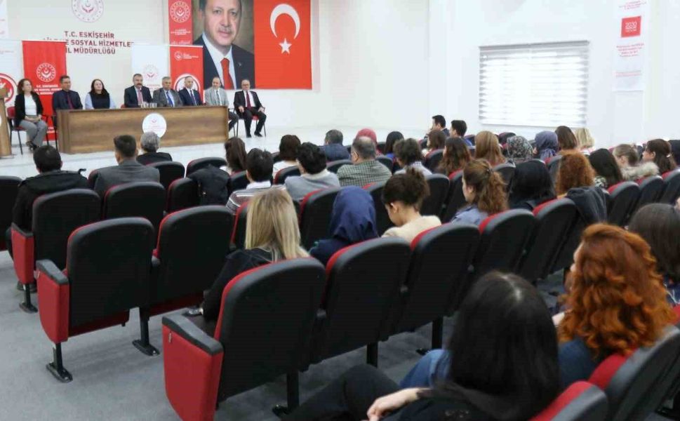 Sosyal hizmet çalışanları bayram tatili sonrası ilk mesaide buluştu