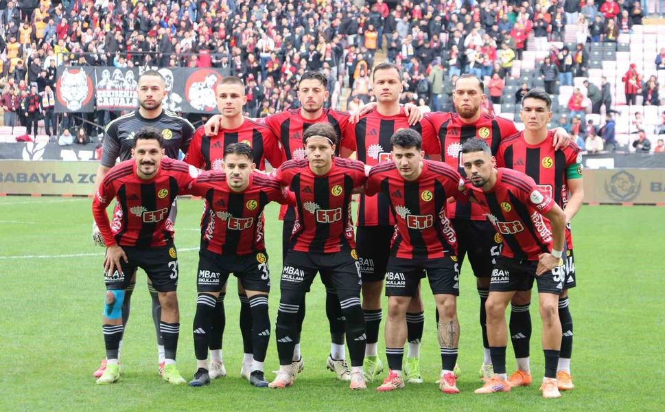 TFF 3. Lig Eskişehirspor: 2 - Tire 2021: 0