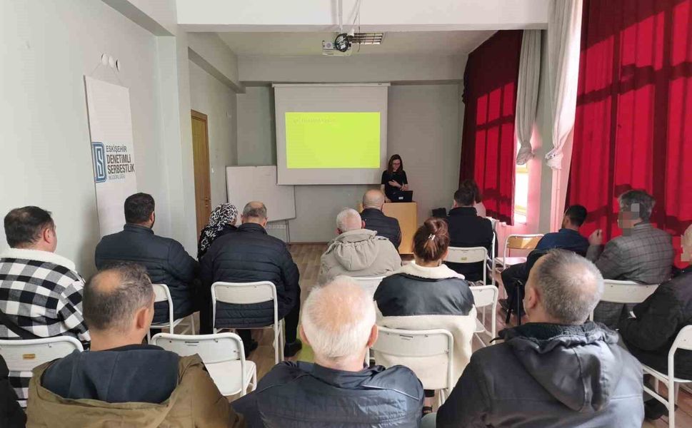 Yükümlülere bilinçli ilaç kullanımı anlatıldı