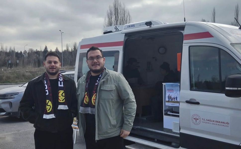 Sağlık Sahaya İndi: Mobil Sigara Bıraktırma Aracı Vatandaşlarla Buluştu