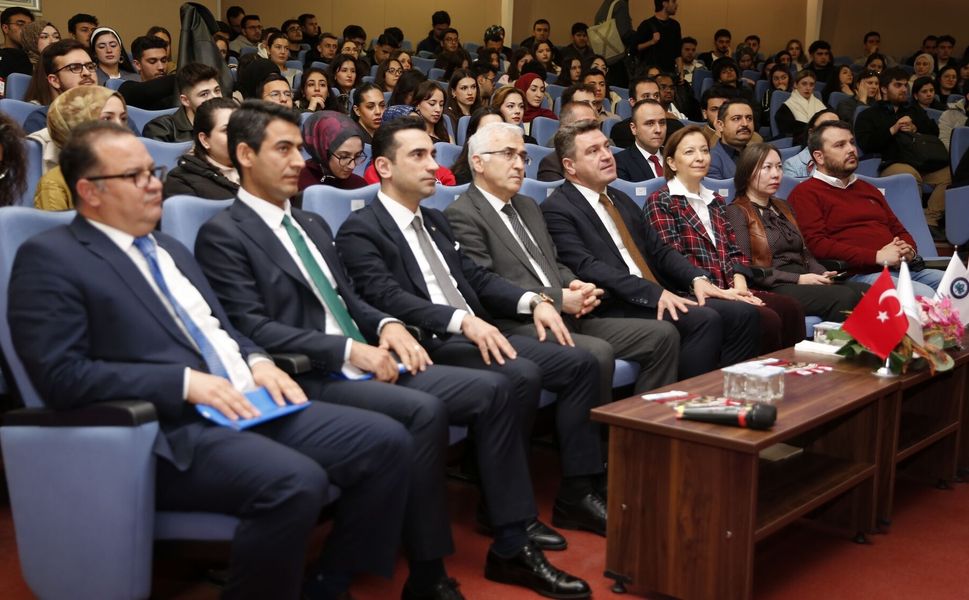 ESOGÜ'de 'Siber Suçlar Farkındalık Paneli' Düzenlendi