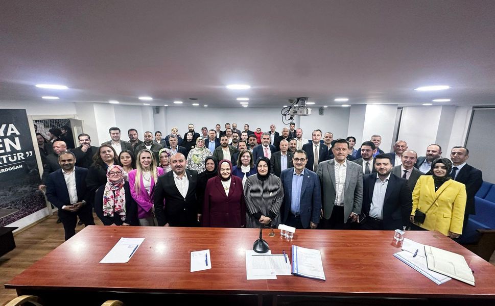 AK Parti'de Olağanüstü Toplantı !